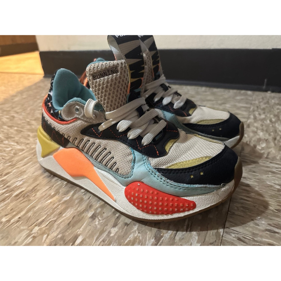 Puma - Picture 3 of 7